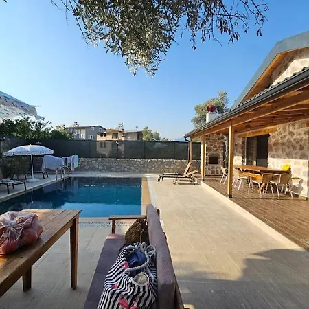 Sarnic Villa *